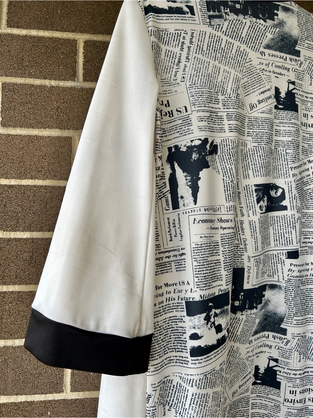 Newsprint Graphic Midi Duster/Summer Layering | Medium - Picture 8 of 9